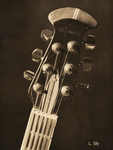 ovation-headstock.jpg